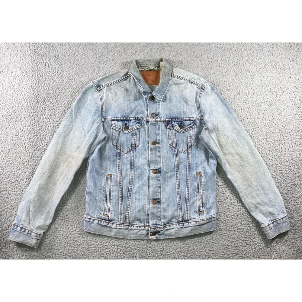 Levi's Denim Trucker Jacket Men Large Light Wash Blue Faded Western Classic - Picture 3 of 12